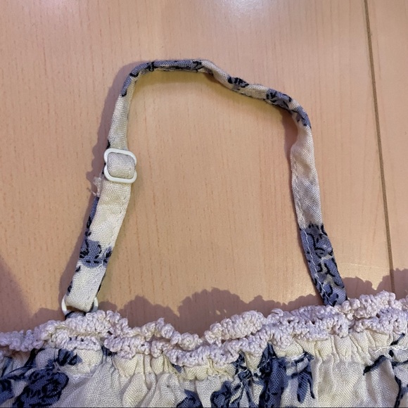 Macys Cold shoulder floral lace top - Picture 4 of 4